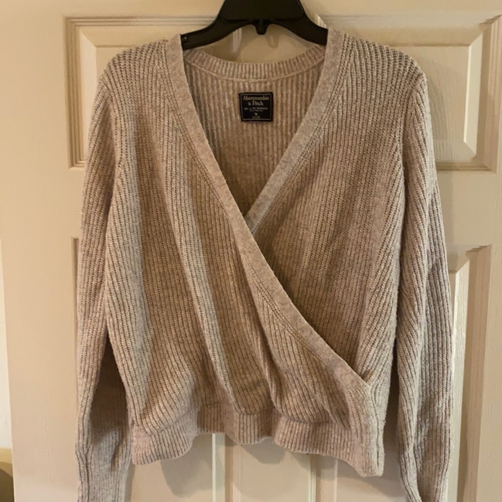 Abercrombie oatmeal sweater